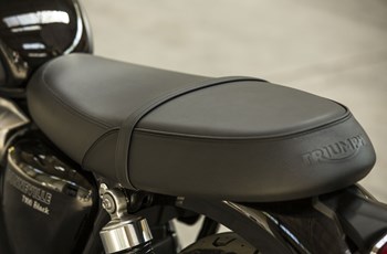 Triumph Bonneville T100 Black 2017 - Bild 27