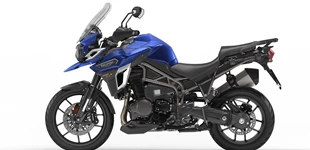 Triumph Tiger Explorer XRx 2017 vs Triumph Tiger 1200 GT PRO 2022 Triumph Tiger Explorer XRx 2017 vs Triumph Tiger 1200 GT PRO 2022