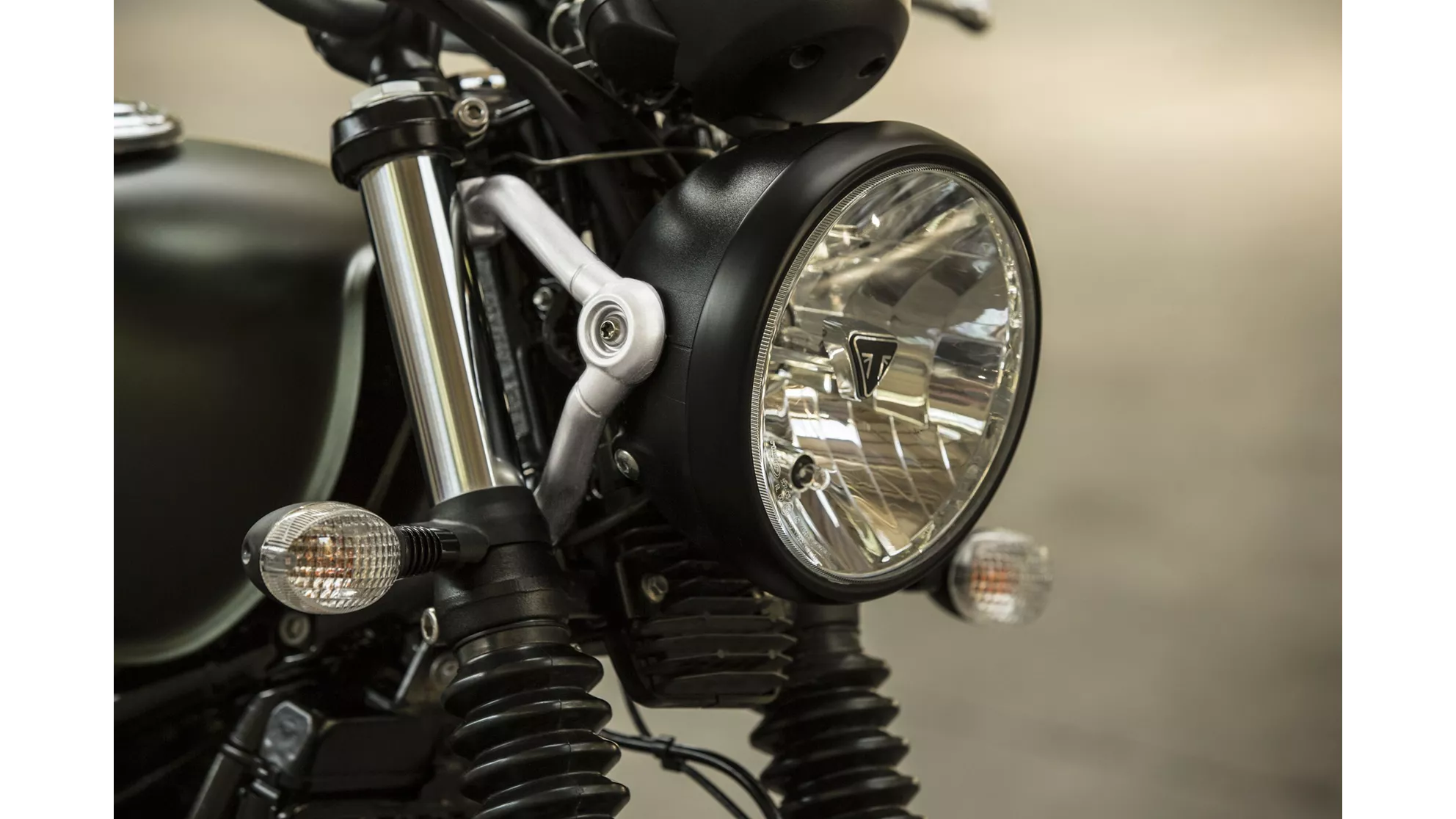 Triumph Street Scrambler - Image 2 Triumph Street Scrambler - Image 2