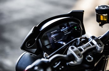 Triumph Street Triple 765 R 2017 - Bild 28 Triumph Street Triple 765 R 2017 - Bild 28