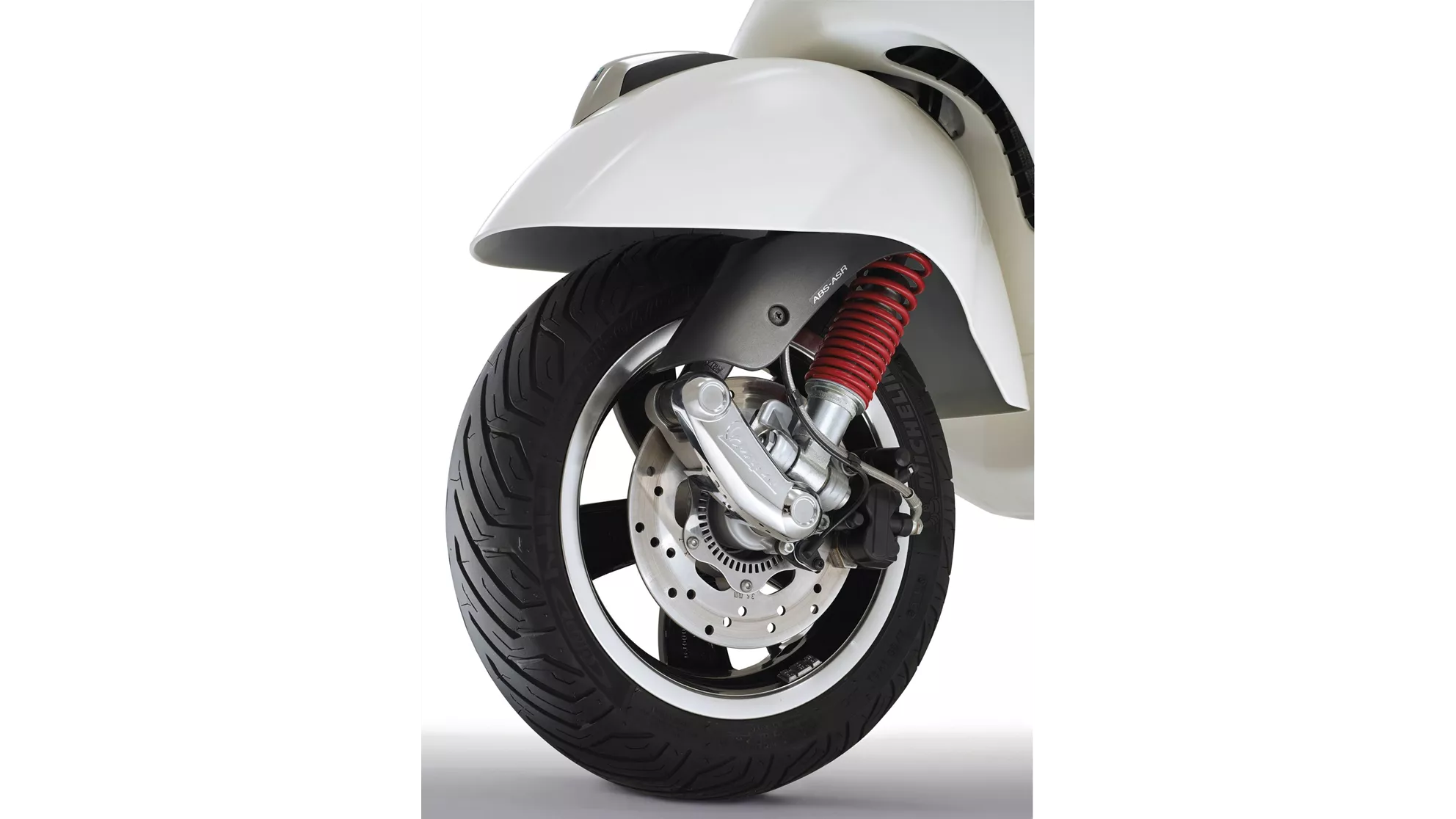 Vespa GTS 300 i.e. Super - Image 17 Vespa GTS 300 i.e. Super - Image 17