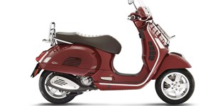 Vespa GTS 300 i.e. Touring 2017 vs Honda SH150i 2021