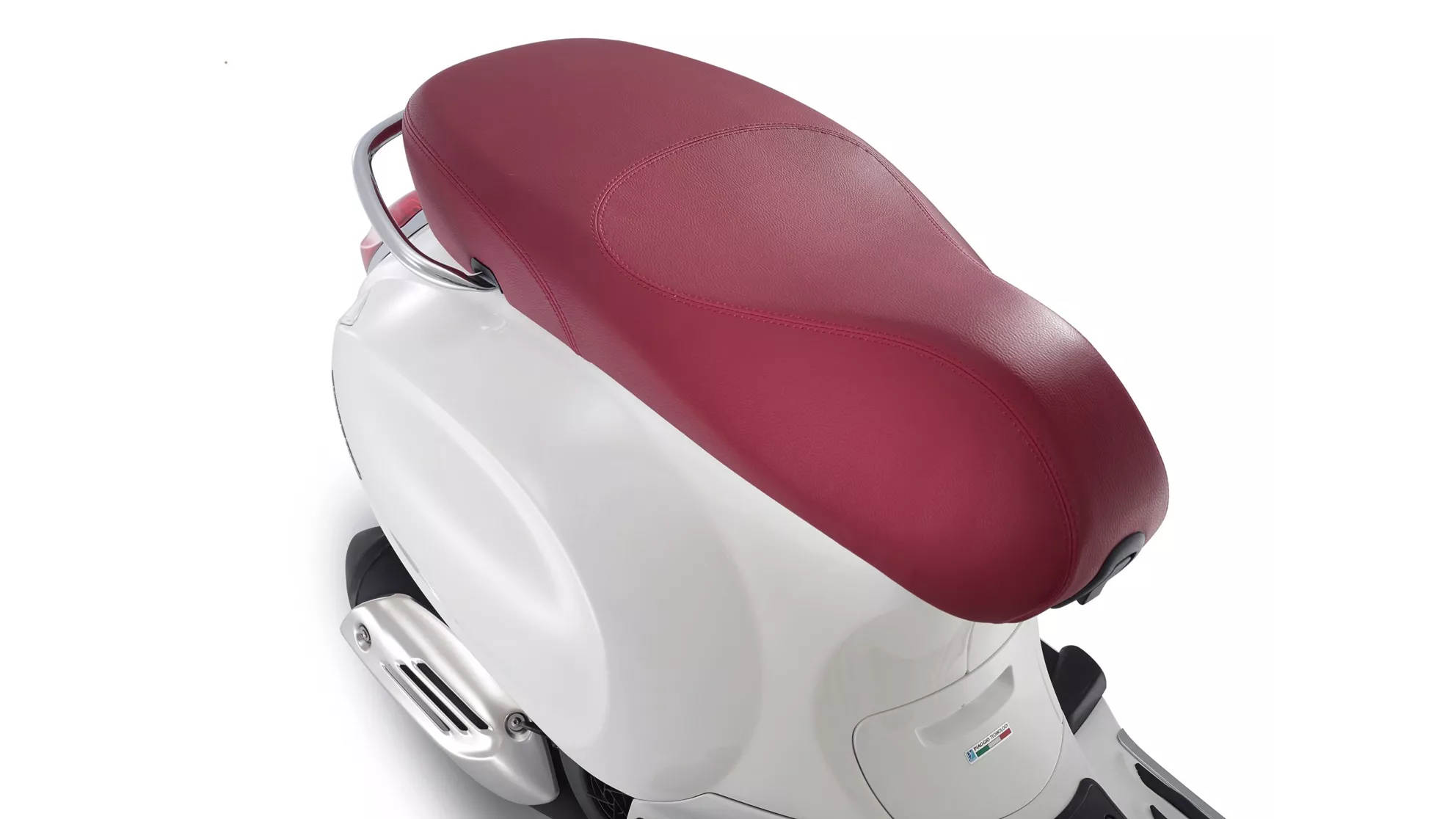 Vespa Primavera 50 4T - Image 5 Vespa Primavera 50 4T - Image 5