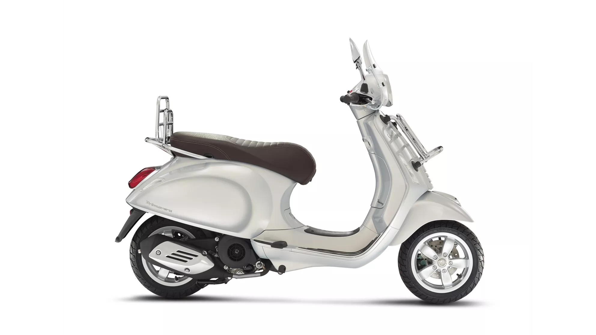 Vespa Primavera 50 Touring - Image 1 Vespa Primavera 50 Touring - Image 1