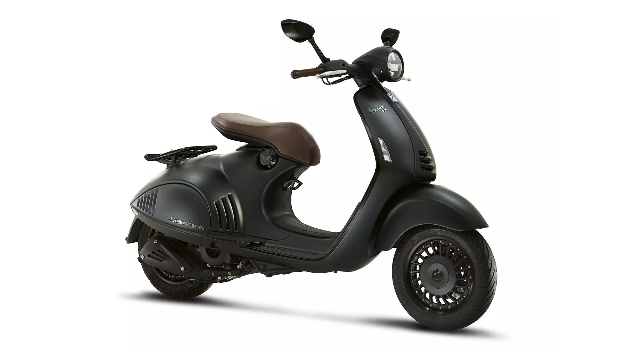 Vespa 946 125ie 3V EMPORIO ARMANI - Image 11 Vespa 946 125ie 3V EMPORIO ARMANI - Image 11