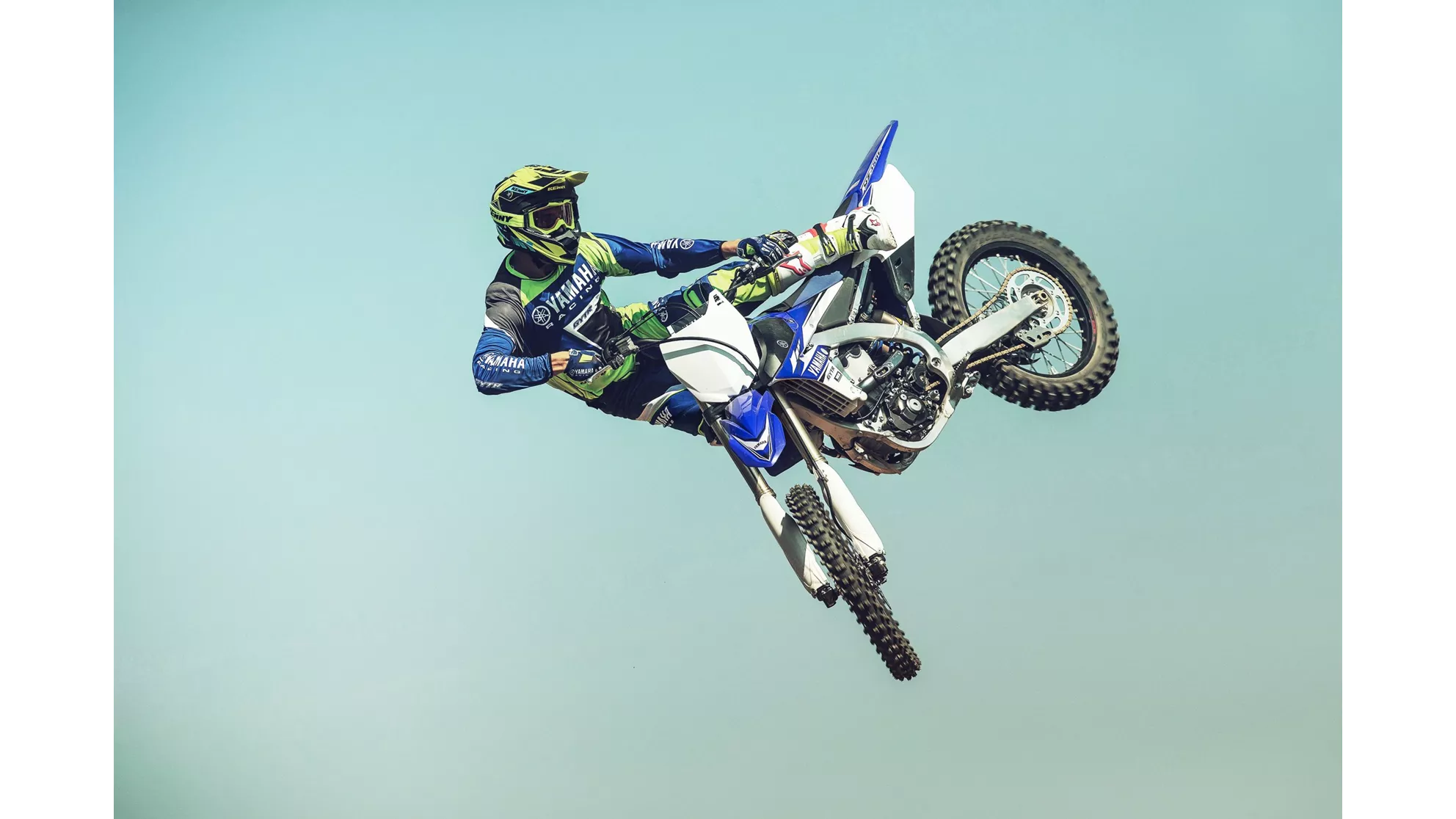 Yamaha YZ450F - Image 4 Yamaha YZ450F - Image 4