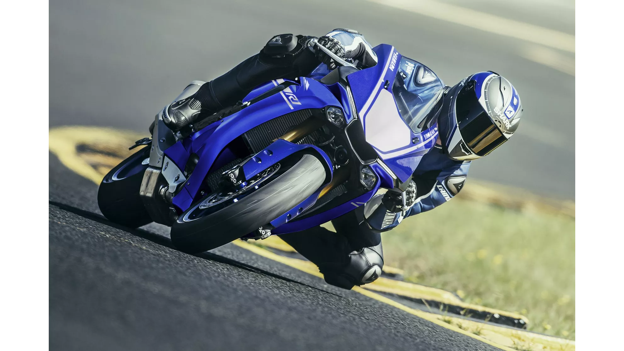 Yamaha R1 - Image 5 Yamaha R1 - Image 5