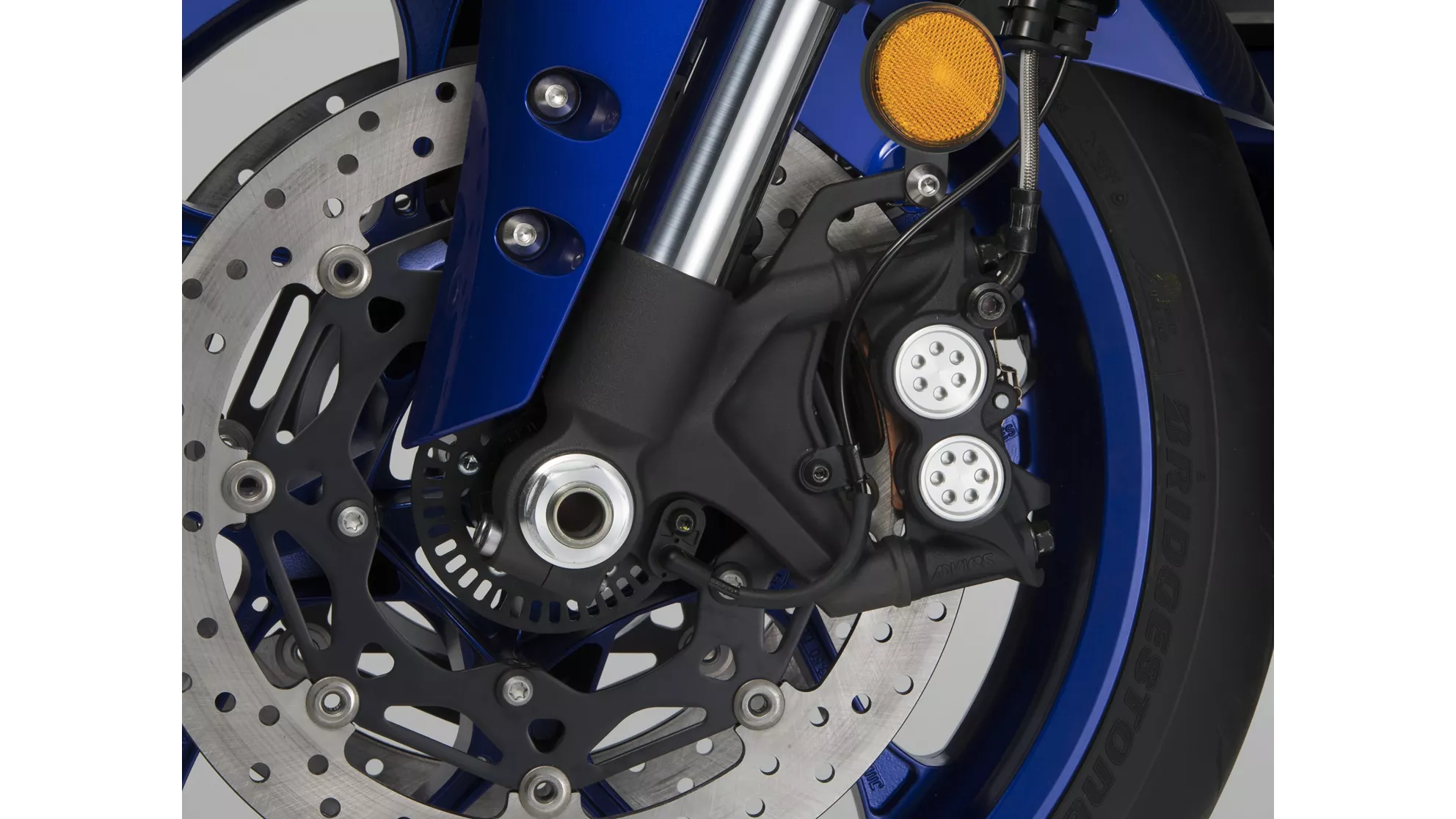 Yamaha R1 - Image 14 Yamaha R1 - Image 14