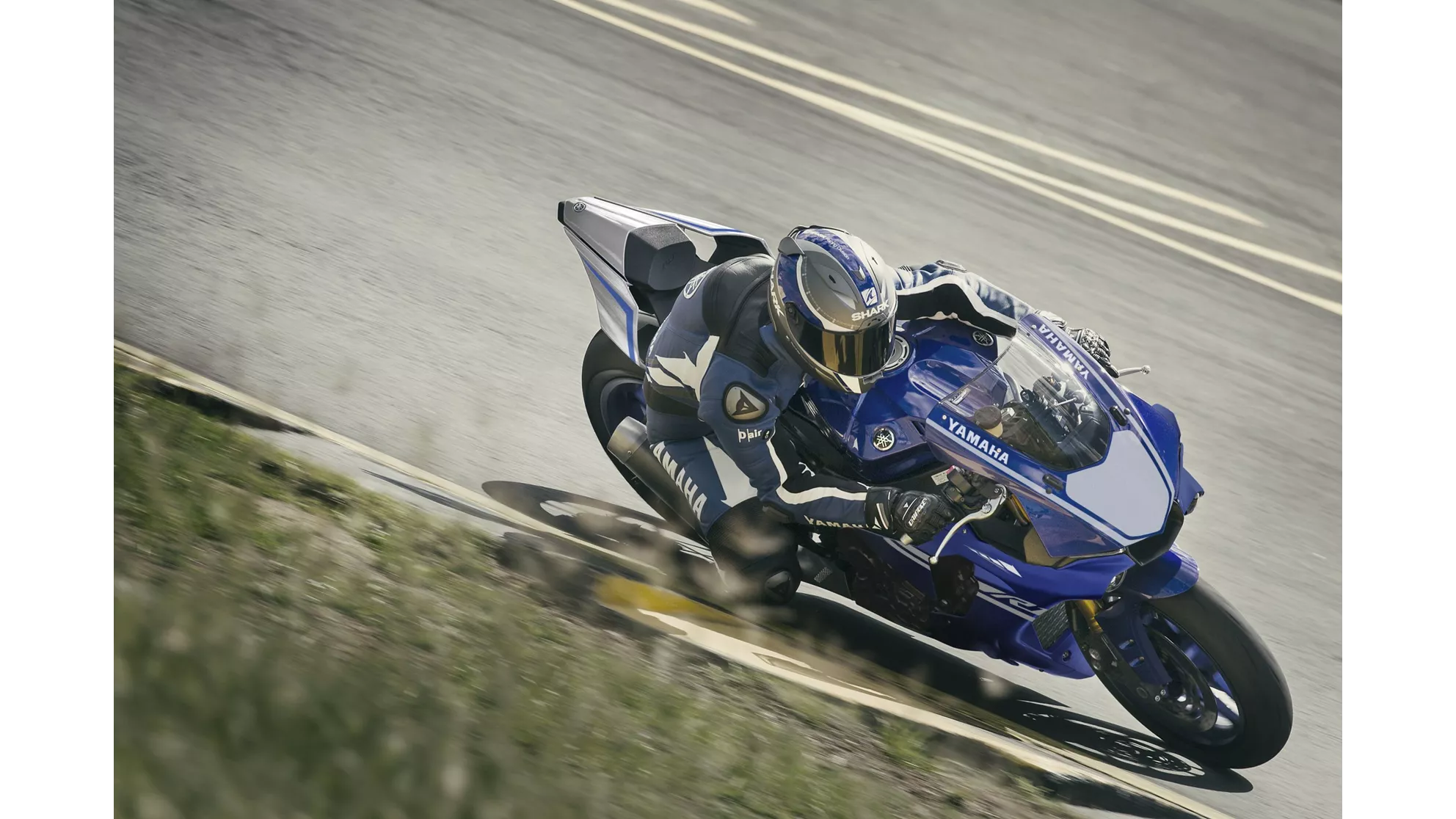 Yamaha R1 - Image 19 Yamaha R1 - Image 19