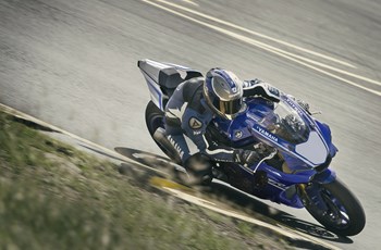 Yamaha R1 2017 - Bild 21 Yamaha R1 2017 - Bild 21
