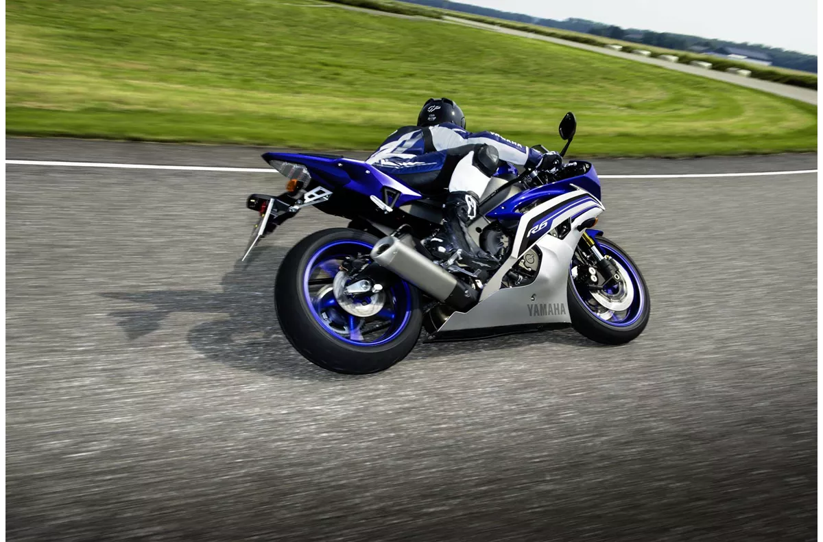 Yamaha YZF-R6 Yamaha YZF-R6