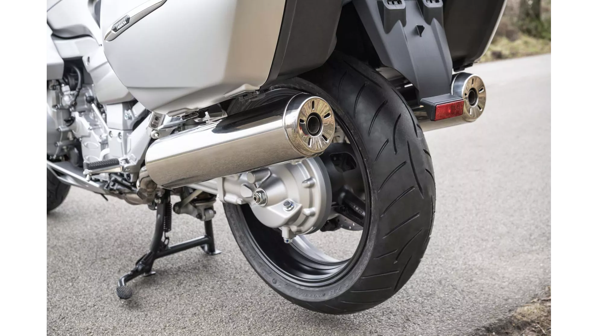 Yamaha FJR1300AS - Image 20 Yamaha FJR1300AS - Image 20