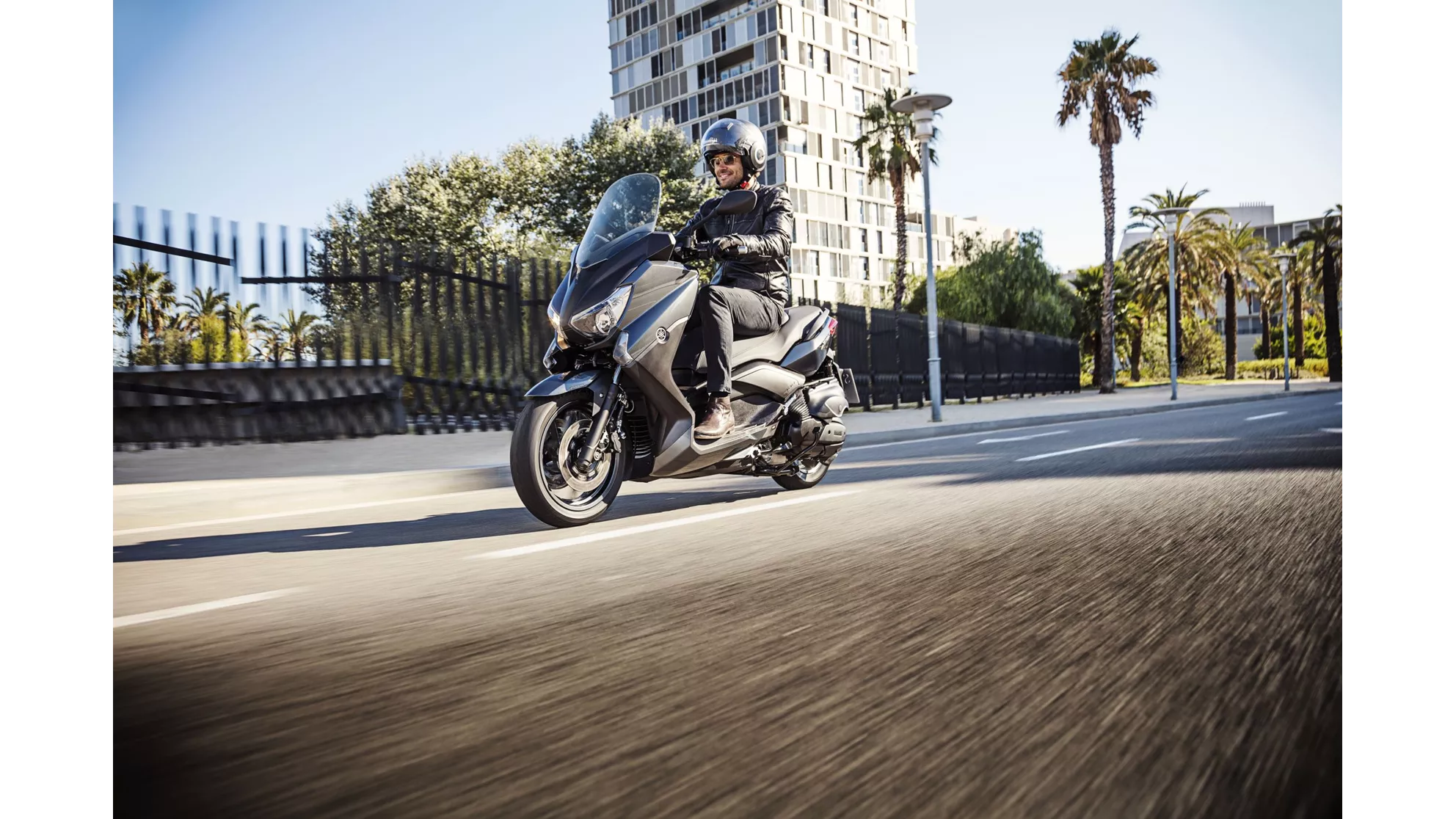 Yamaha XMAX 400 - Kép 24 Yamaha XMAX 400 - Kép 24