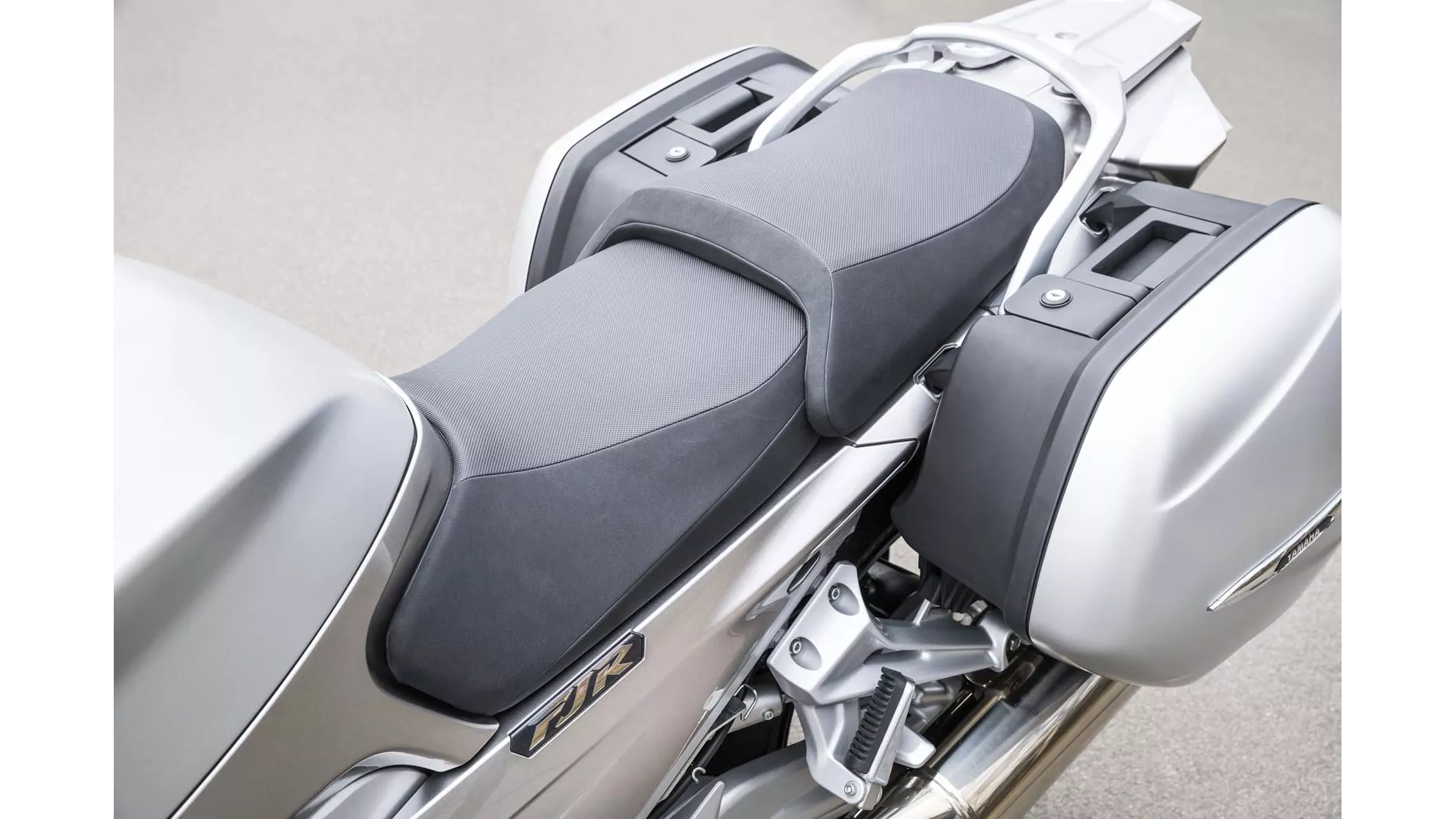 Yamaha FJR1300AE - Image 1 Yamaha FJR1300AE - Image 1