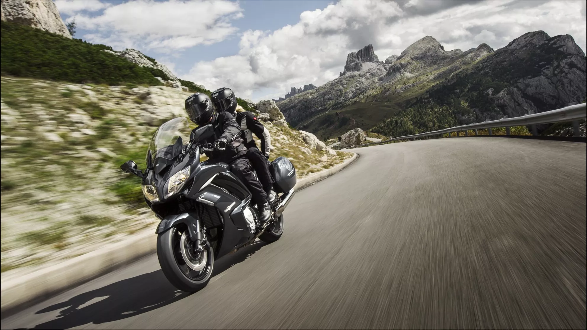 Yamaha FJR1300AE - Image 12 Yamaha FJR1300AE - Image 12