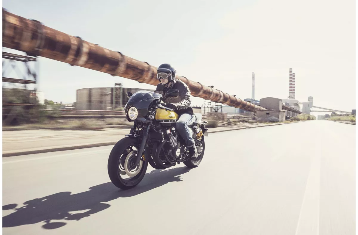 Yamaha XJR 1300 Racer Yamaha XJR 1300 Racer