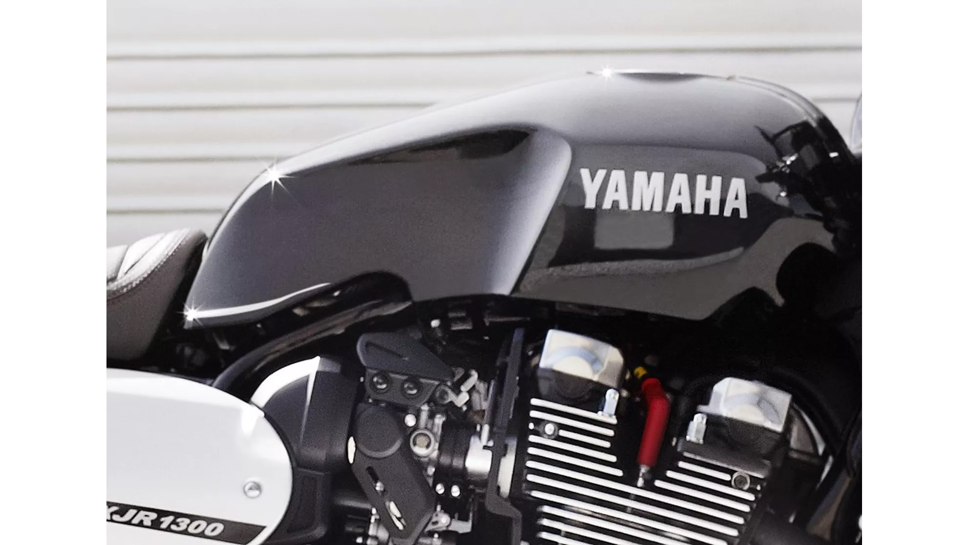 Yamaha XJR 1300 Racer - Imagen 17
