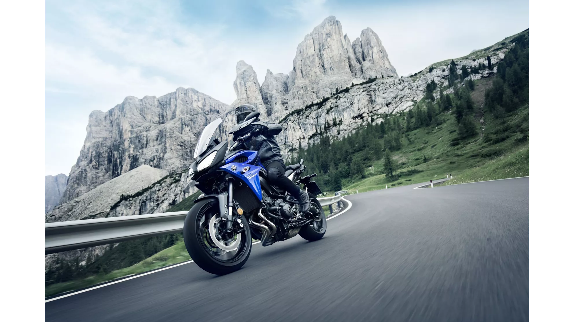 Yamaha Tracer 900 - Image 11 Yamaha Tracer 900 - Image 11