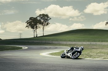 Yamaha R1M 2017 - Bild 4