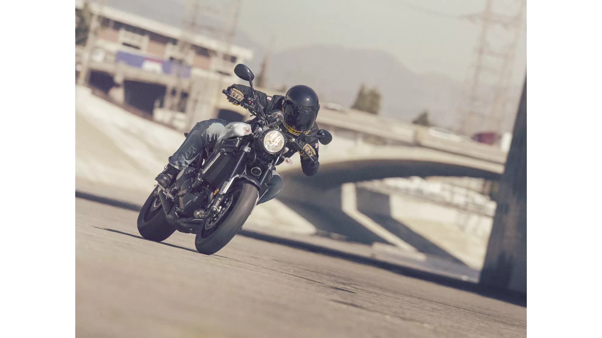 Yamaha XSR900 - Image 5 Yamaha XSR900 - Image 5