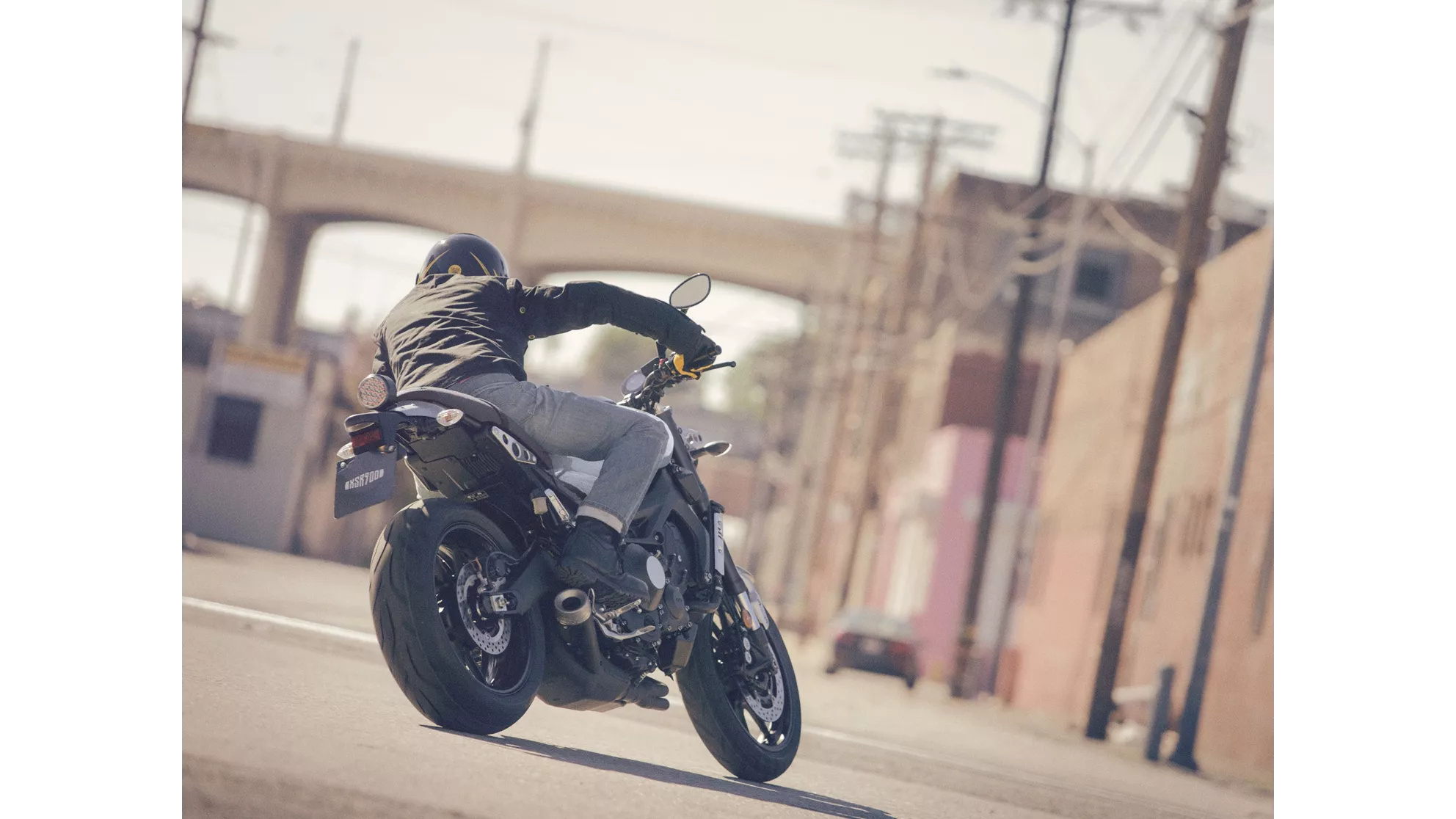 Yamaha XSR900 - Image 7 Yamaha XSR900 - Image 7