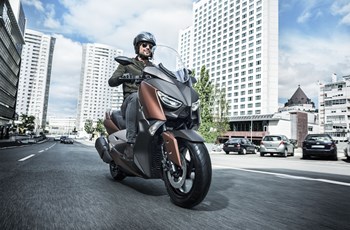Yamaha XMAX 300 2017 - Bild 2 Yamaha XMAX 300 2017 - Bild 2