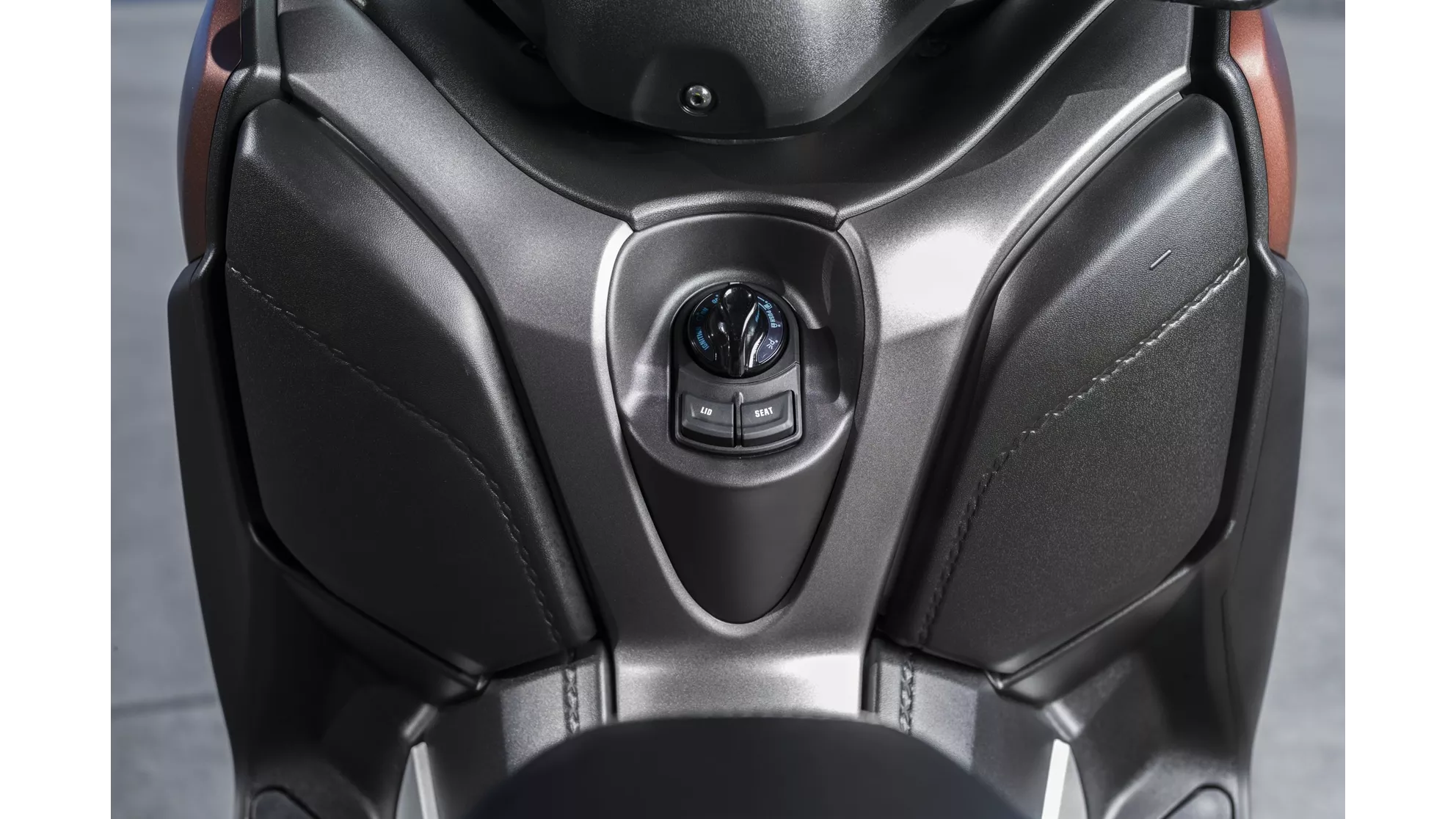 Yamaha XMAX 300 - Image 24 Yamaha XMAX 300 - Image 24