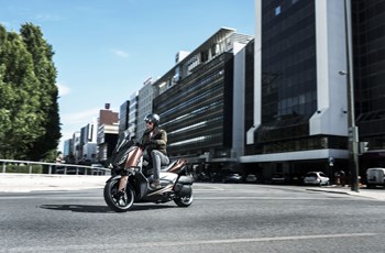 Yamaha XMAX 300 2017 - Bild 33 Yamaha XMAX 300 2017 - Bild 33