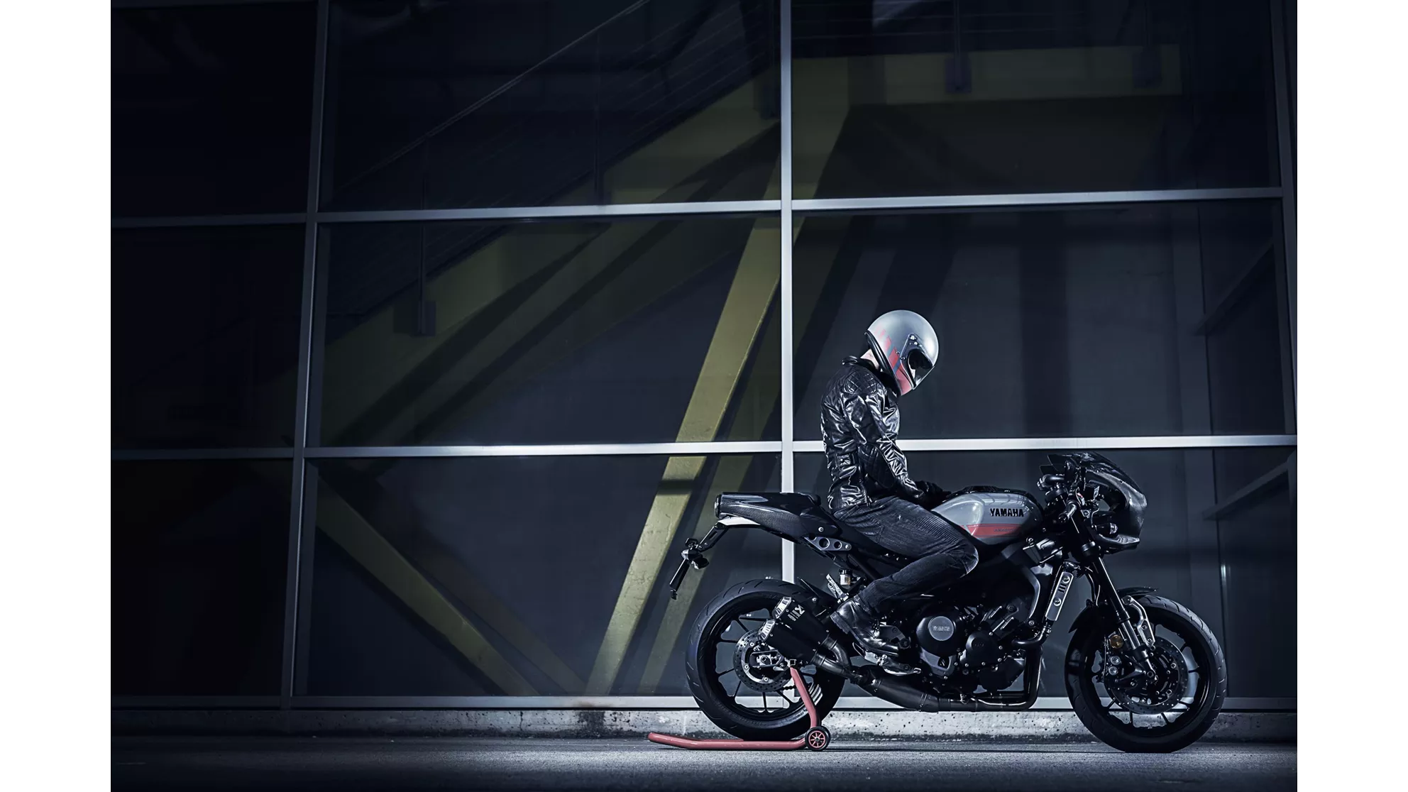 Yamaha XSR900 Abarth - Image 3 Yamaha XSR900 Abarth - Image 3