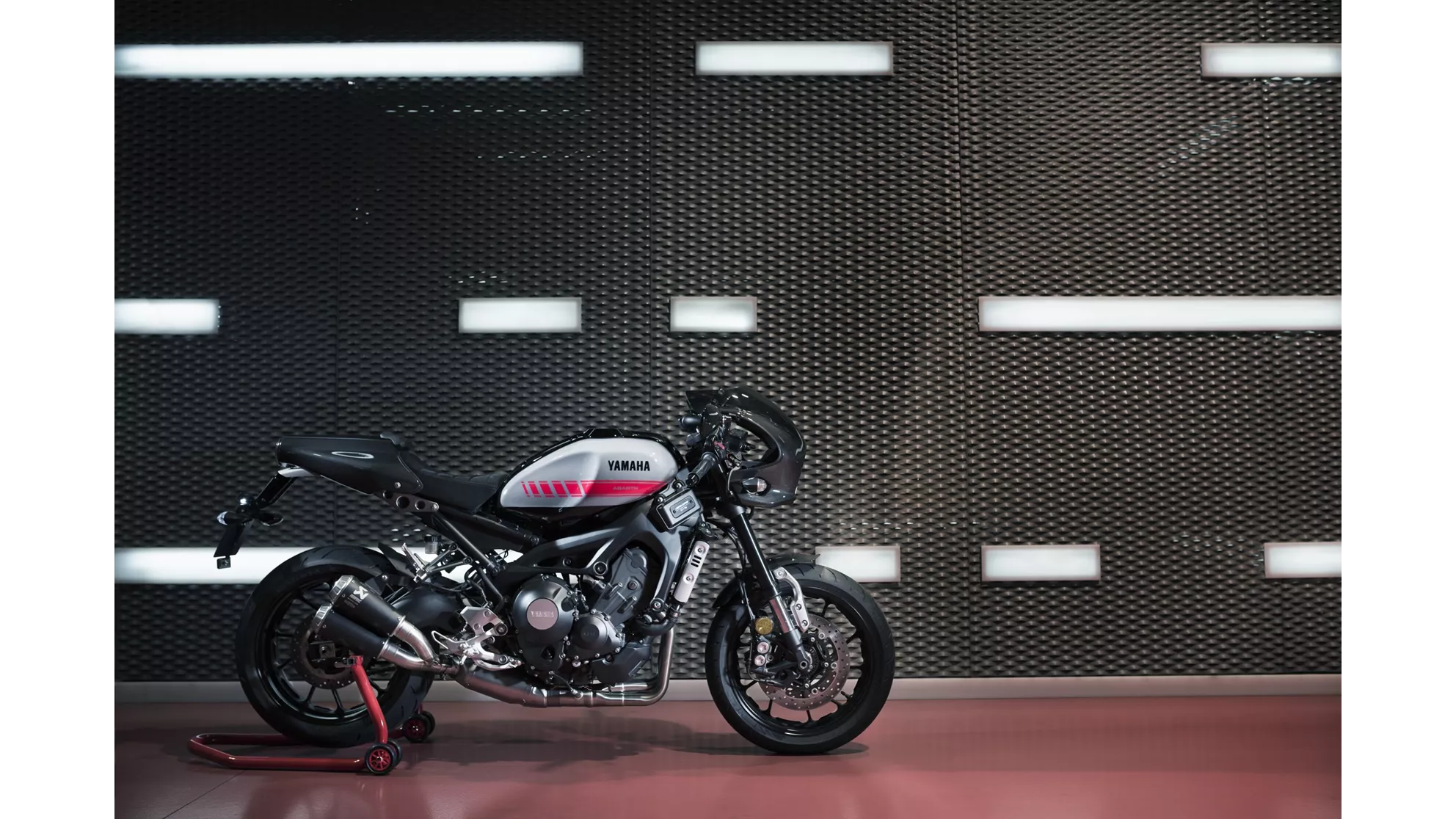 Yamaha XSR900 Abarth - Image 10 Yamaha XSR900 Abarth - Image 10