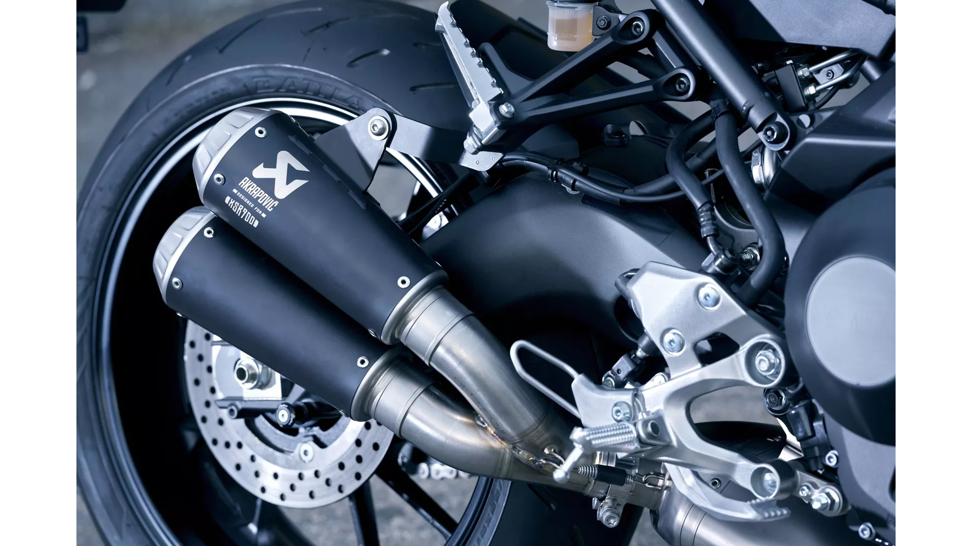 Yamaha XSR900 Abarth - Image 14 Yamaha XSR900 Abarth - Image 14