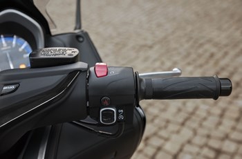Yamaha TMAX 2017 - Bild 11 Yamaha TMAX 2017 - Bild 11