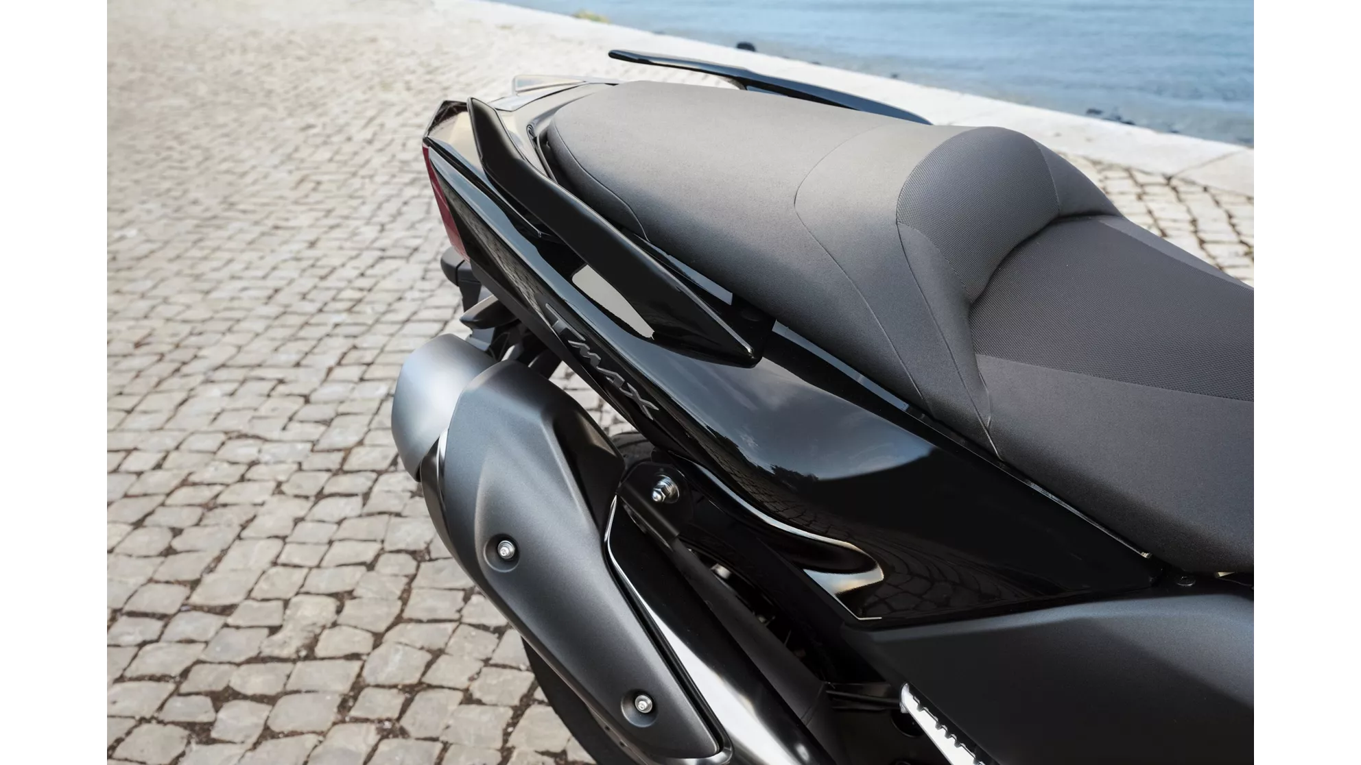 Yamaha TMAX - Image 16 Yamaha TMAX - Image 16