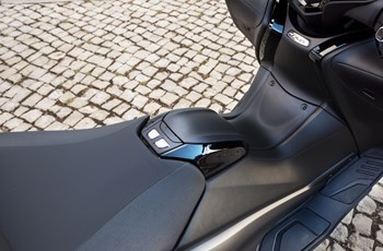 Yamaha TMAX 2017 - Bild 20 Yamaha TMAX 2017 - Bild 20