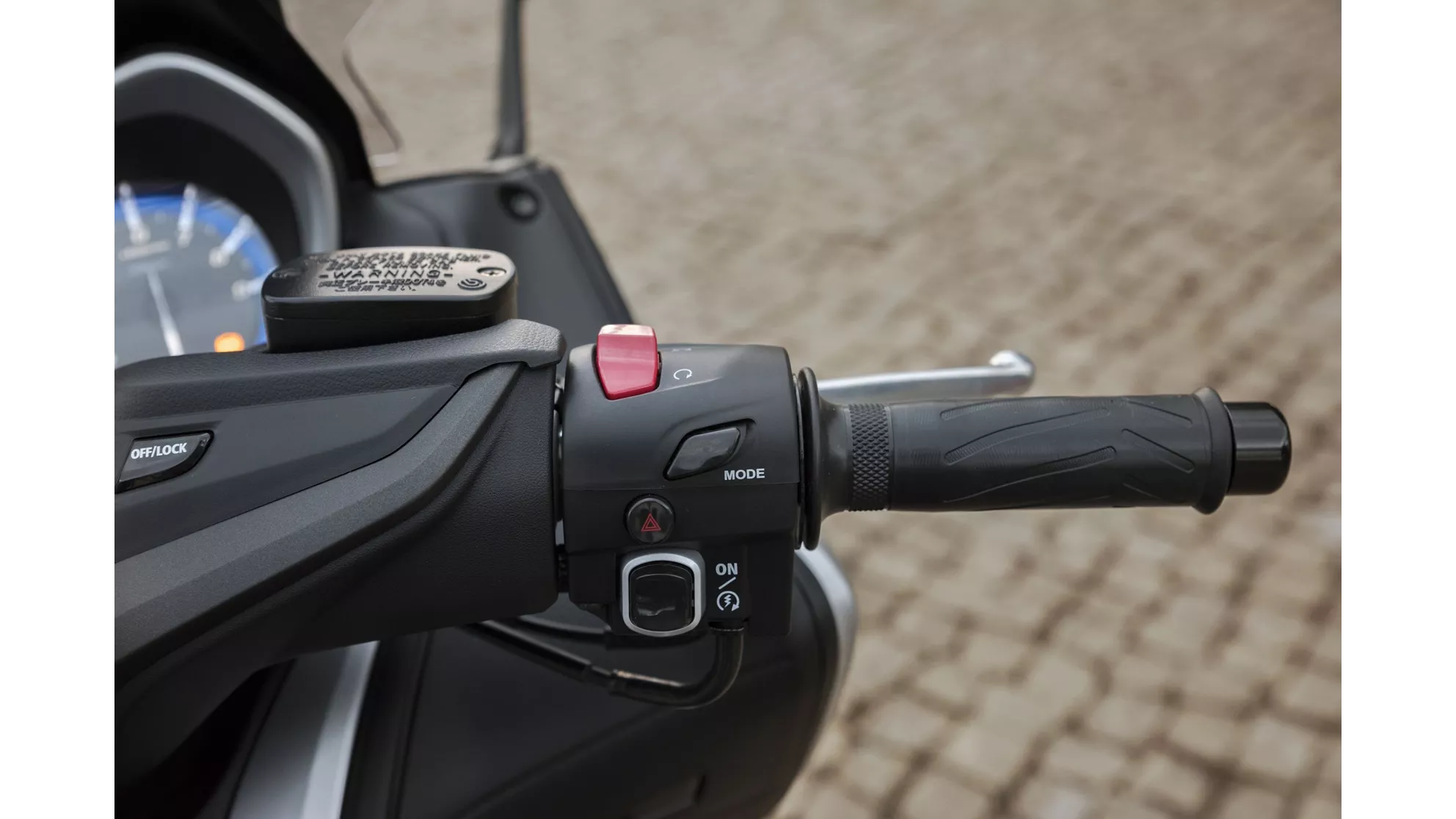 Yamaha TMAX SX - Image 21 Yamaha TMAX SX - Image 21