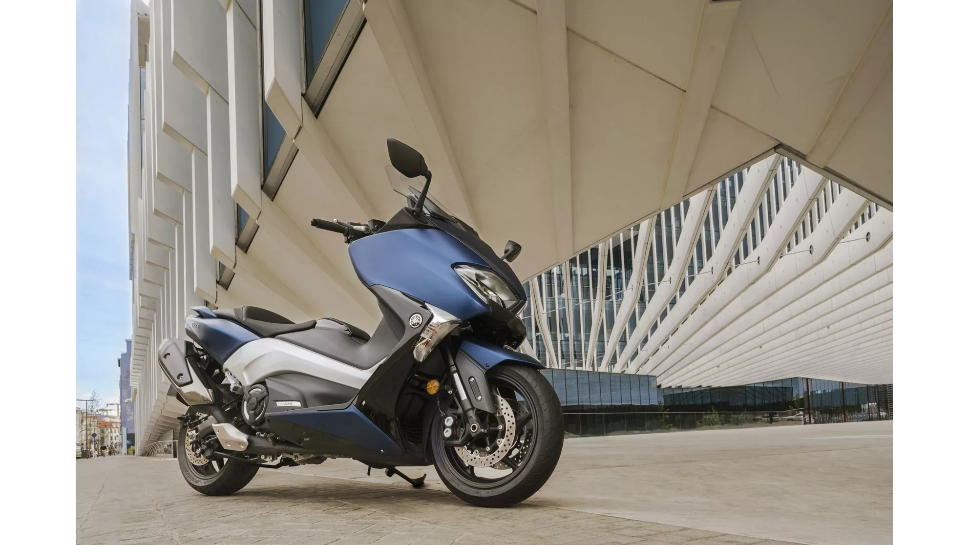 Yamaha TMAX DX - Image 5 Yamaha TMAX DX - Image 5