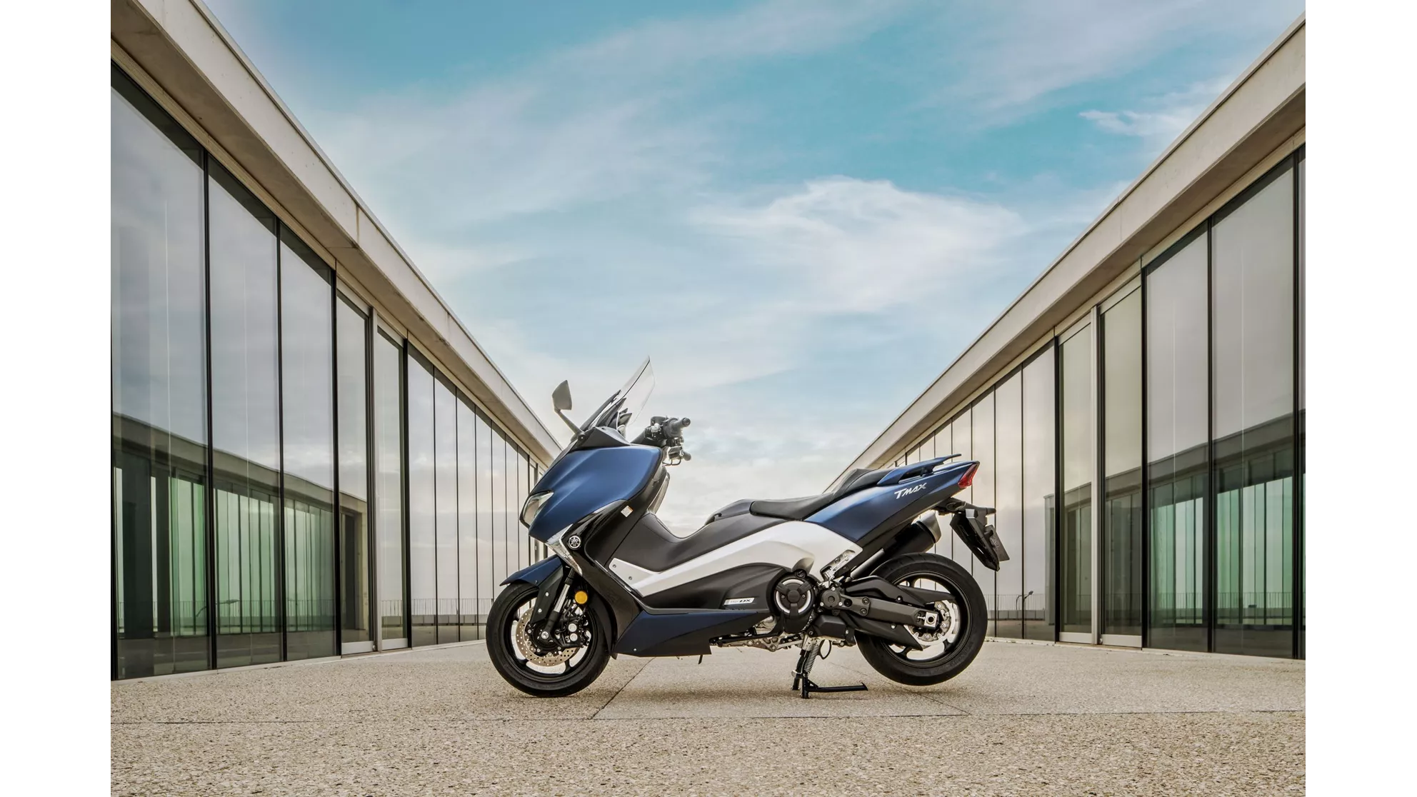Yamaha TMAX DX - Image 7 Yamaha TMAX DX - Image 7
