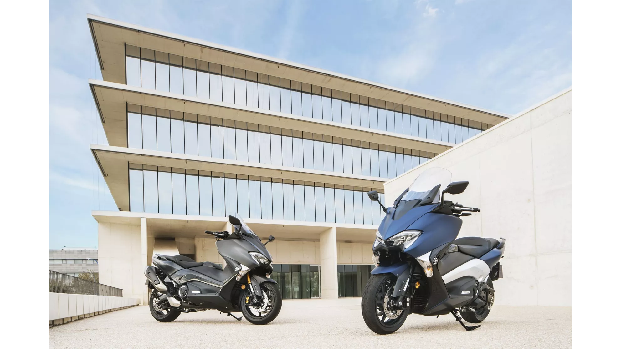 Yamaha TMAX DX - Image 11 Yamaha TMAX DX - Image 11