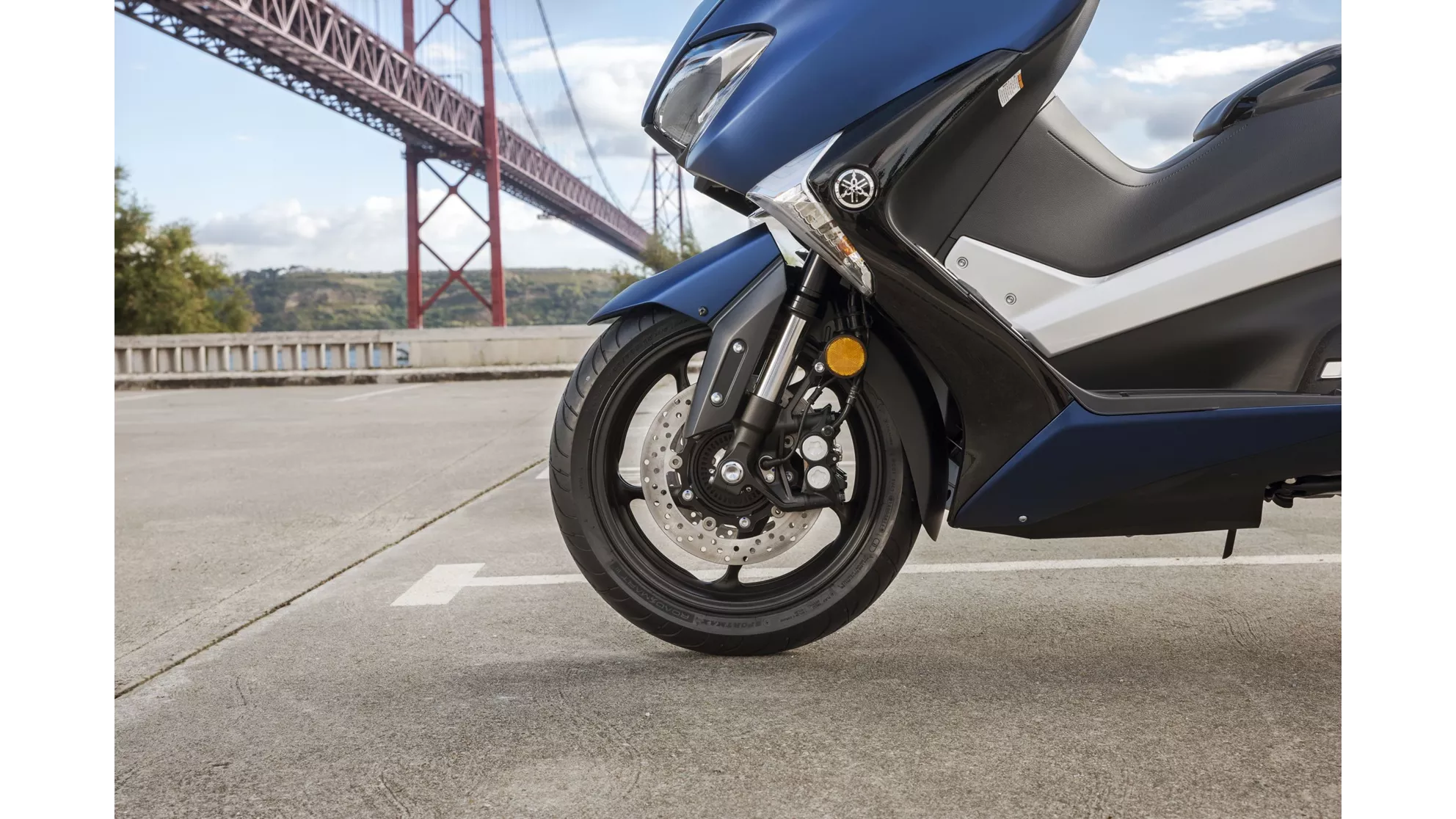Yamaha TMAX DX - Image 17 Yamaha TMAX DX - Image 17