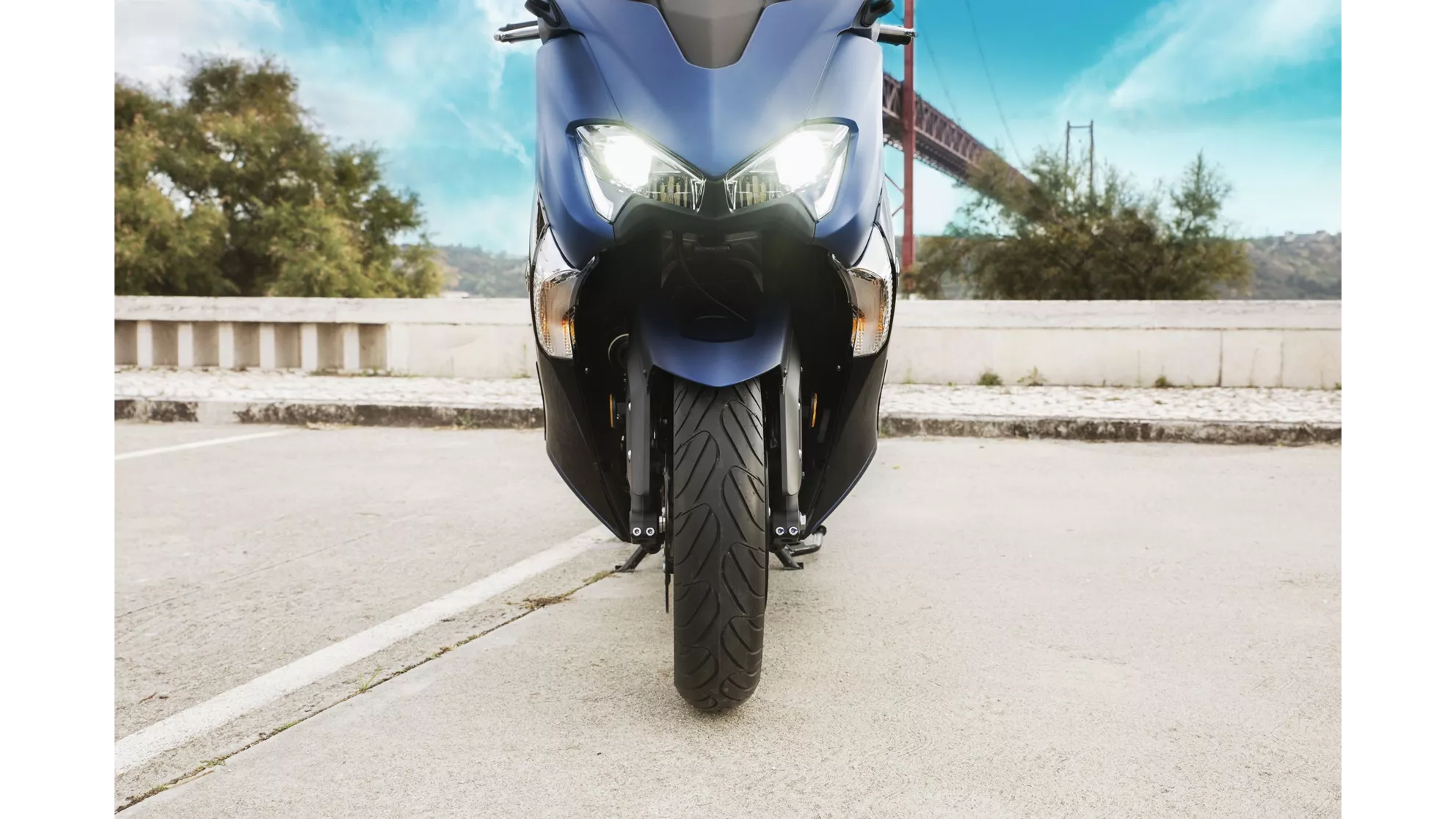 Yamaha TMAX DX - Image 24 Yamaha TMAX DX - Image 24