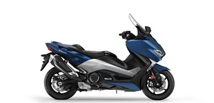 Piaggio Beverly 400 S 2021 vs Yamaha TMAX DX 2017
