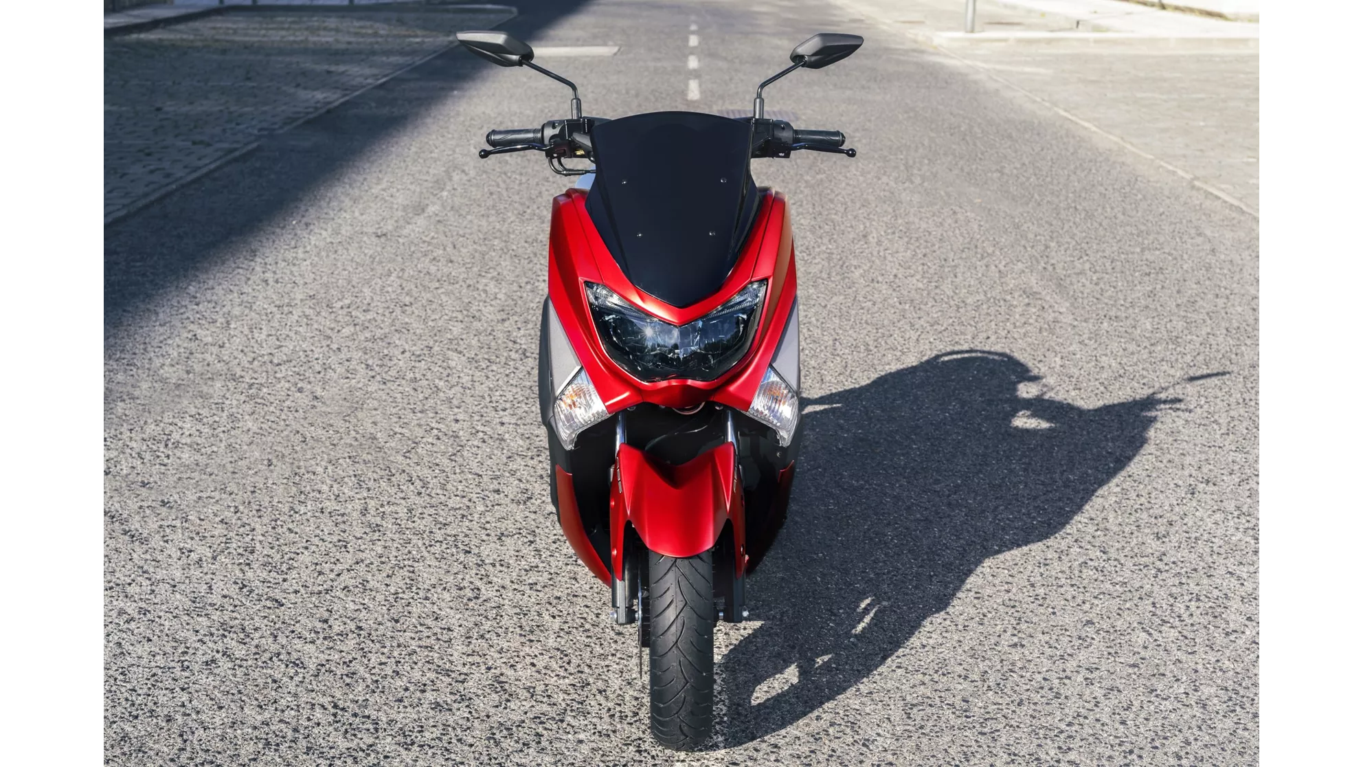 Yamaha NMAX 155 - Image 15 Yamaha NMAX 155 - Image 15