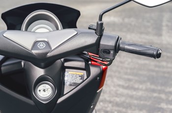 Yamaha NMAX 155 2017 - Bild 28 Yamaha NMAX 155 2017 - Bild 28
