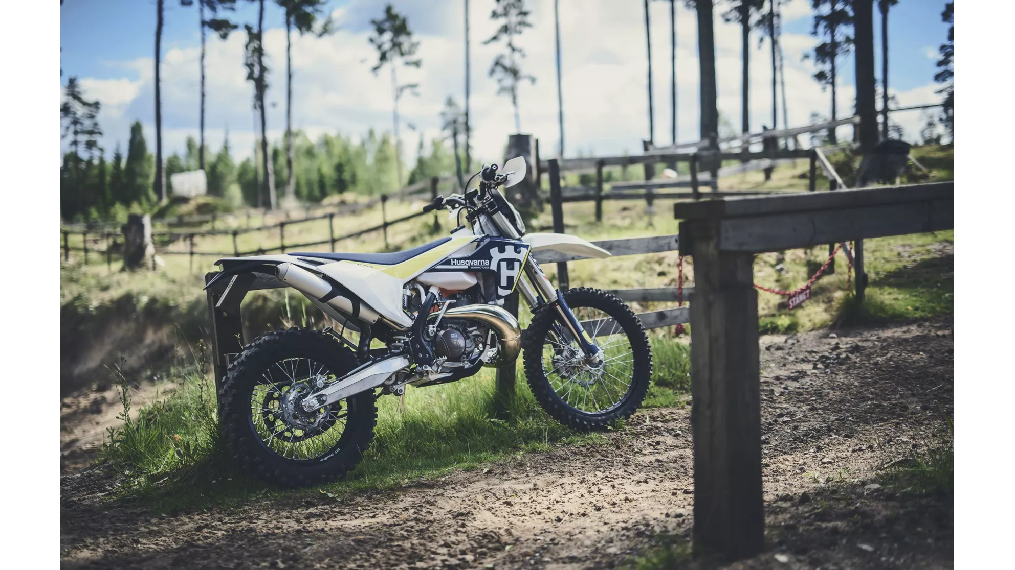 Husqvarna FE 450 - Image 5 Husqvarna FE 450 - Image 5