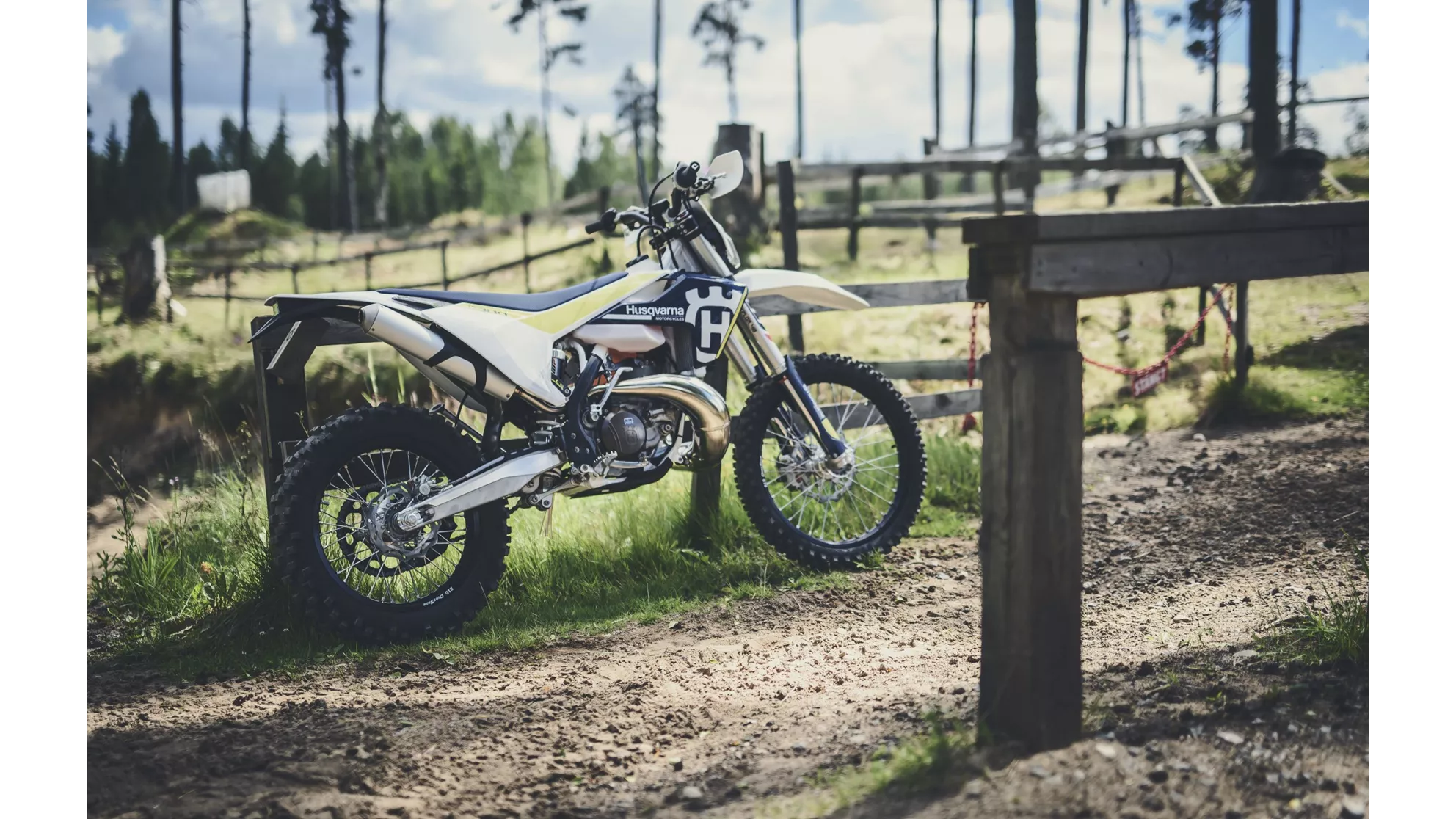 Husqvarna FE 450 - Image 8 Husqvarna FE 450 - Image 8