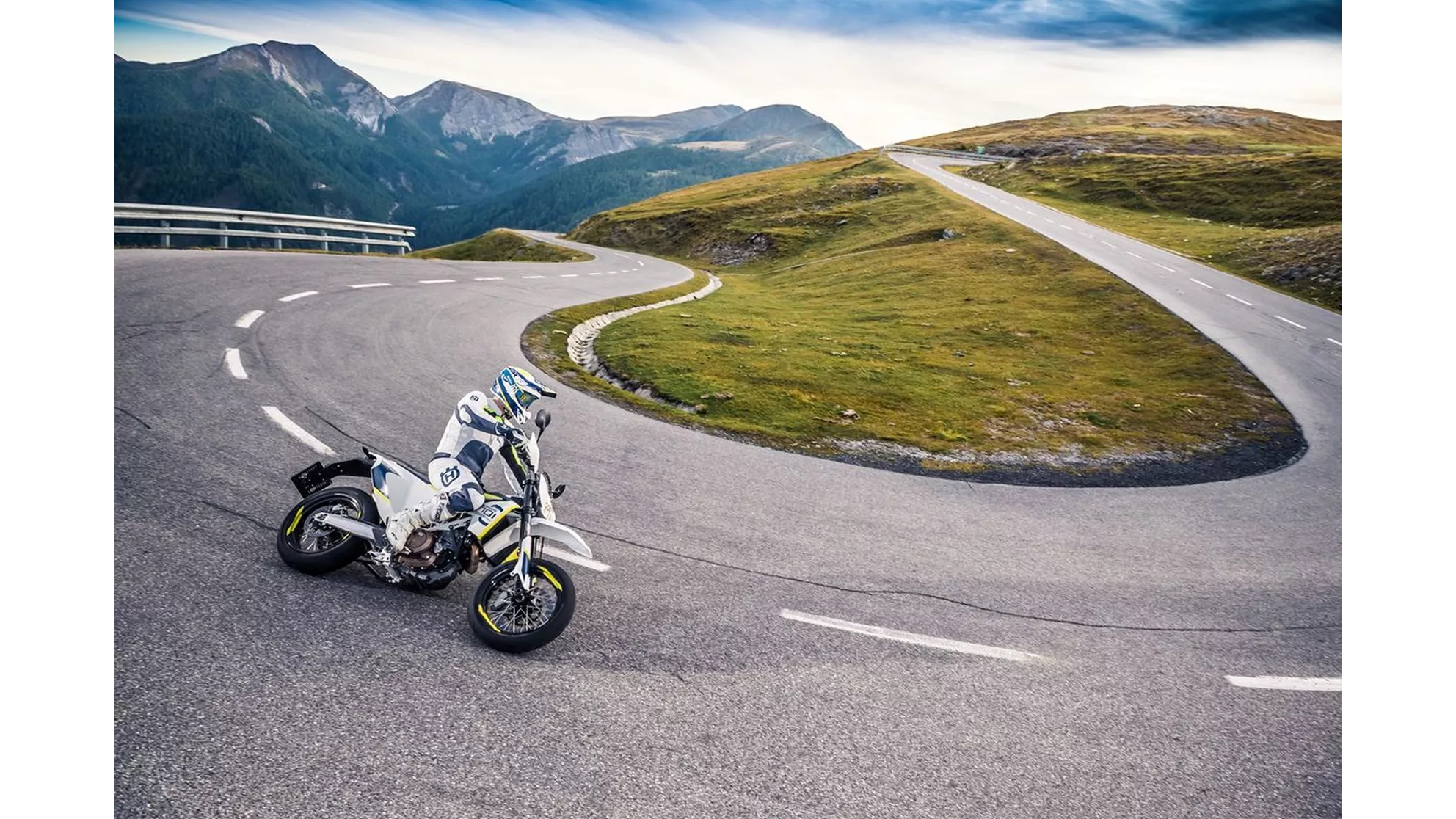 Husqvarna 701 Supermoto - Image 24 Husqvarna 701 Supermoto - Image 24