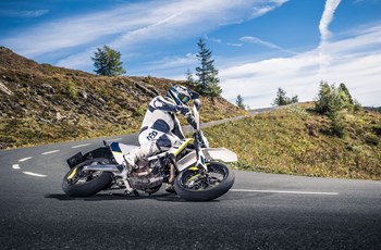 Husqvarna 701 Supermoto 2017 - Bild 28 Husqvarna 701 Supermoto 2017 - Bild 28