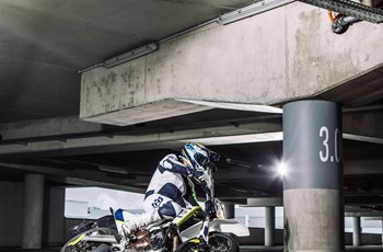 Husqvarna 701 Supermoto 2017 - Bild 35 Husqvarna 701 Supermoto 2017 - Bild 35
