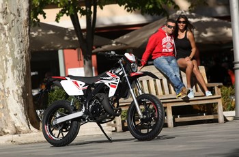 Rieju MRT SM Racing 50 2017 - Bild 12