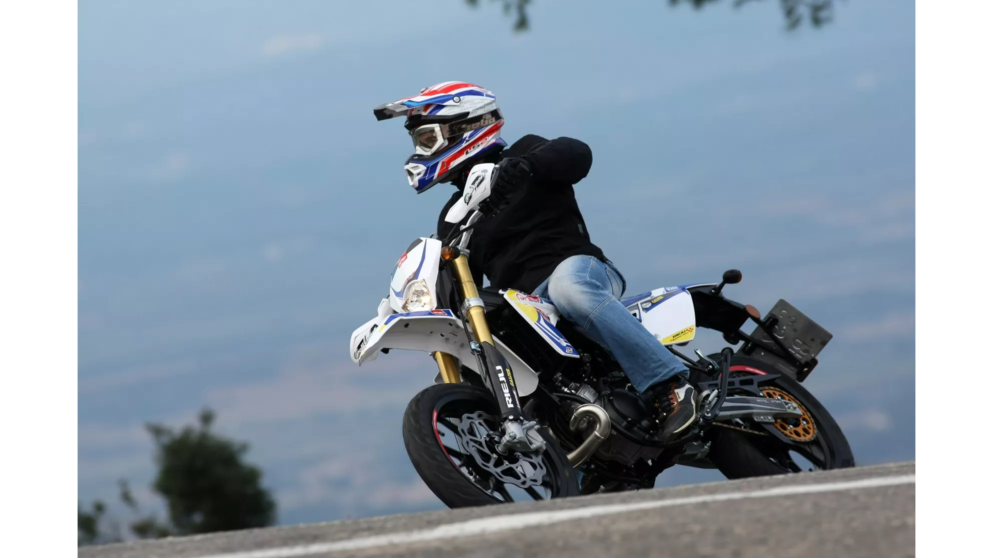 Rieju MRT Freejump 125 Supermoto - Image 9 Rieju MRT Freejump 125 Supermoto - Image 9